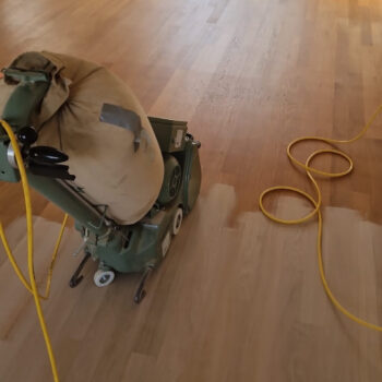 Hummel Banschuurmachine stappenplan houten vloer schuren Hummel Banschuurmachine stappenplan houten vloer schuren