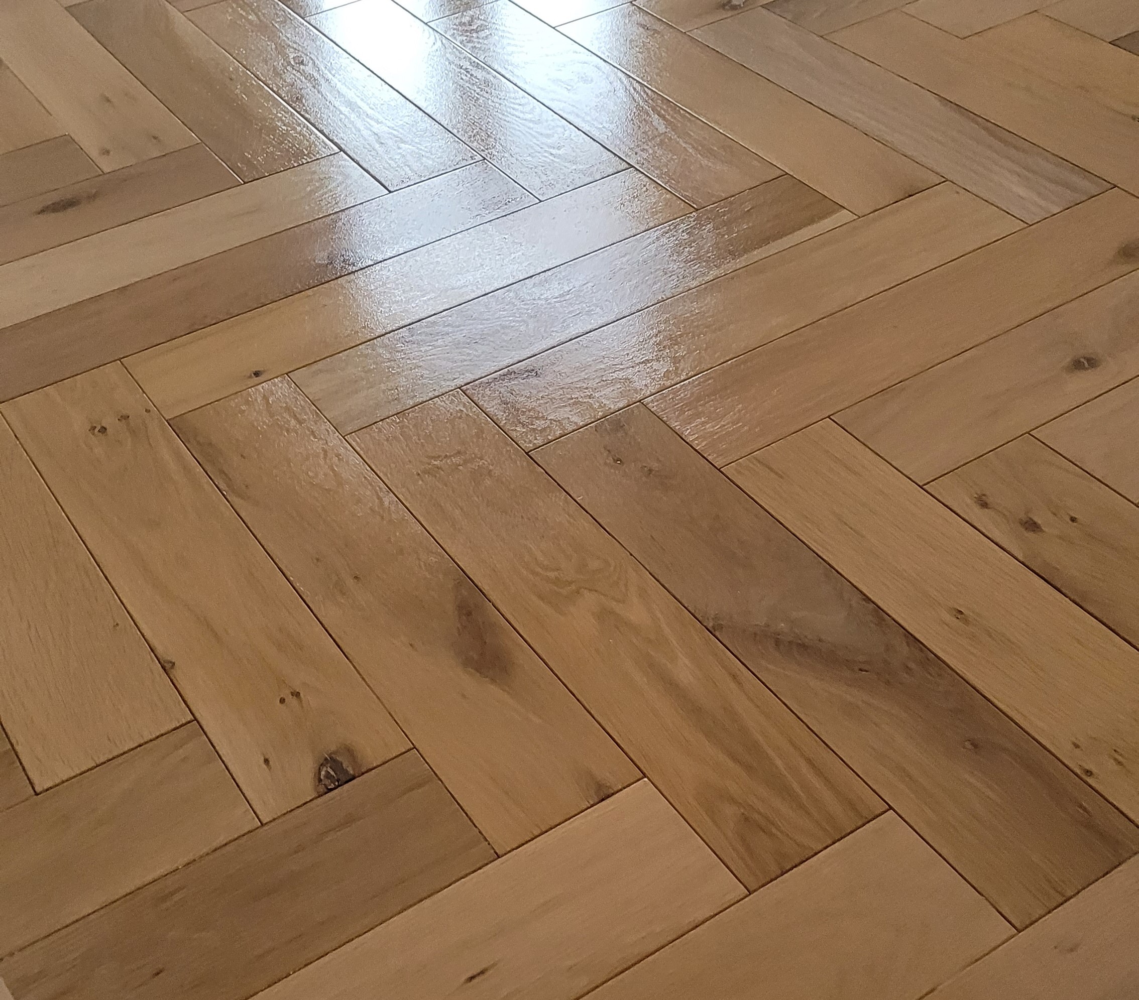 Uw houten vloer: waarom kiezen voor een hardwax afwerking?
